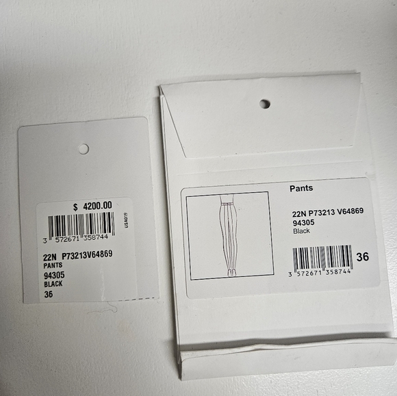 CHANEL 22N CC LOGO pants like new - Picture 6 of 6